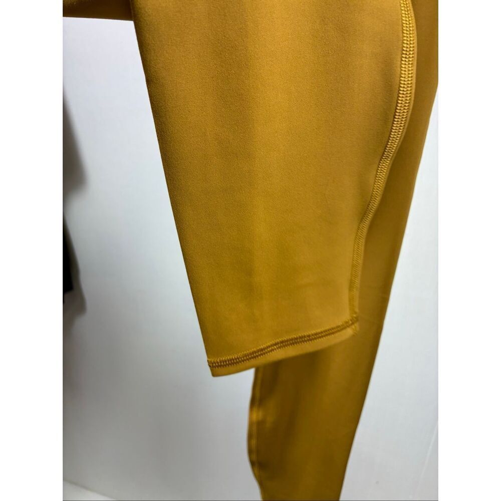 Vuori NWT Rib Studio Legging in Dark Golden Size XS - Picture 5 of 8